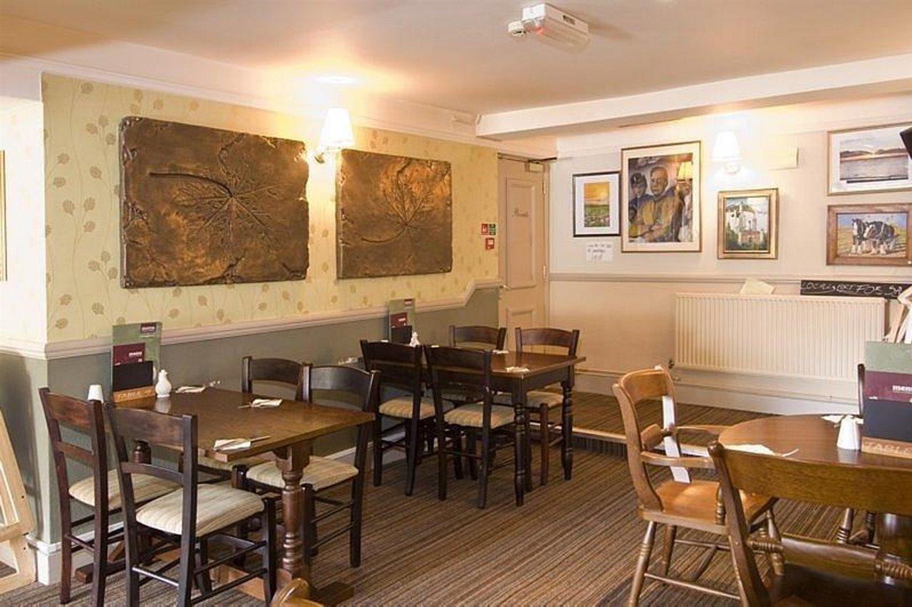 Premier Inn Aylesbury Экстерьер фото